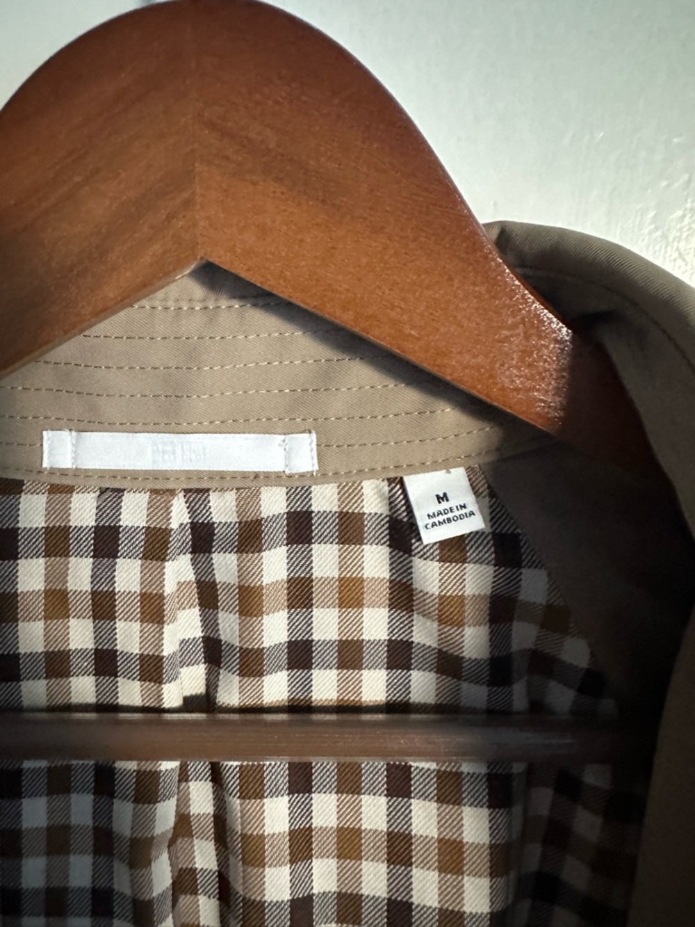 NWOT! Uniqlo Trench Coat | Relaxed color Beige - Retails $150 - Picture 12 of 13